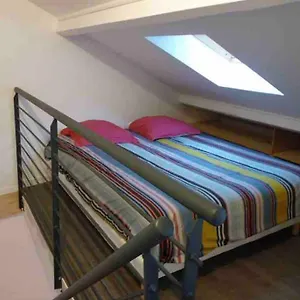 https://cauterets-coeur-village-grand-duplex-11-couchages.midi-pyreneeshotels.com