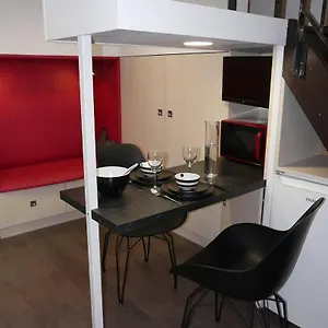 https://le-12-pierres-croix-rousse-cosy-design.hotels-rhonealpes.com
